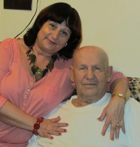 Млрдехай Браун с дочерью