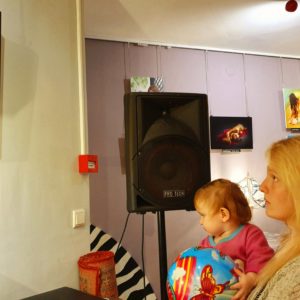 Интервью, обсуждения и музыка на открытии выставки «Обнаженная натура» в  арткафе «Зебра» в Хайфе (видео)