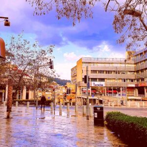 Хайфа вновь оранжевая. Какого цвета город, в котором вы живете?